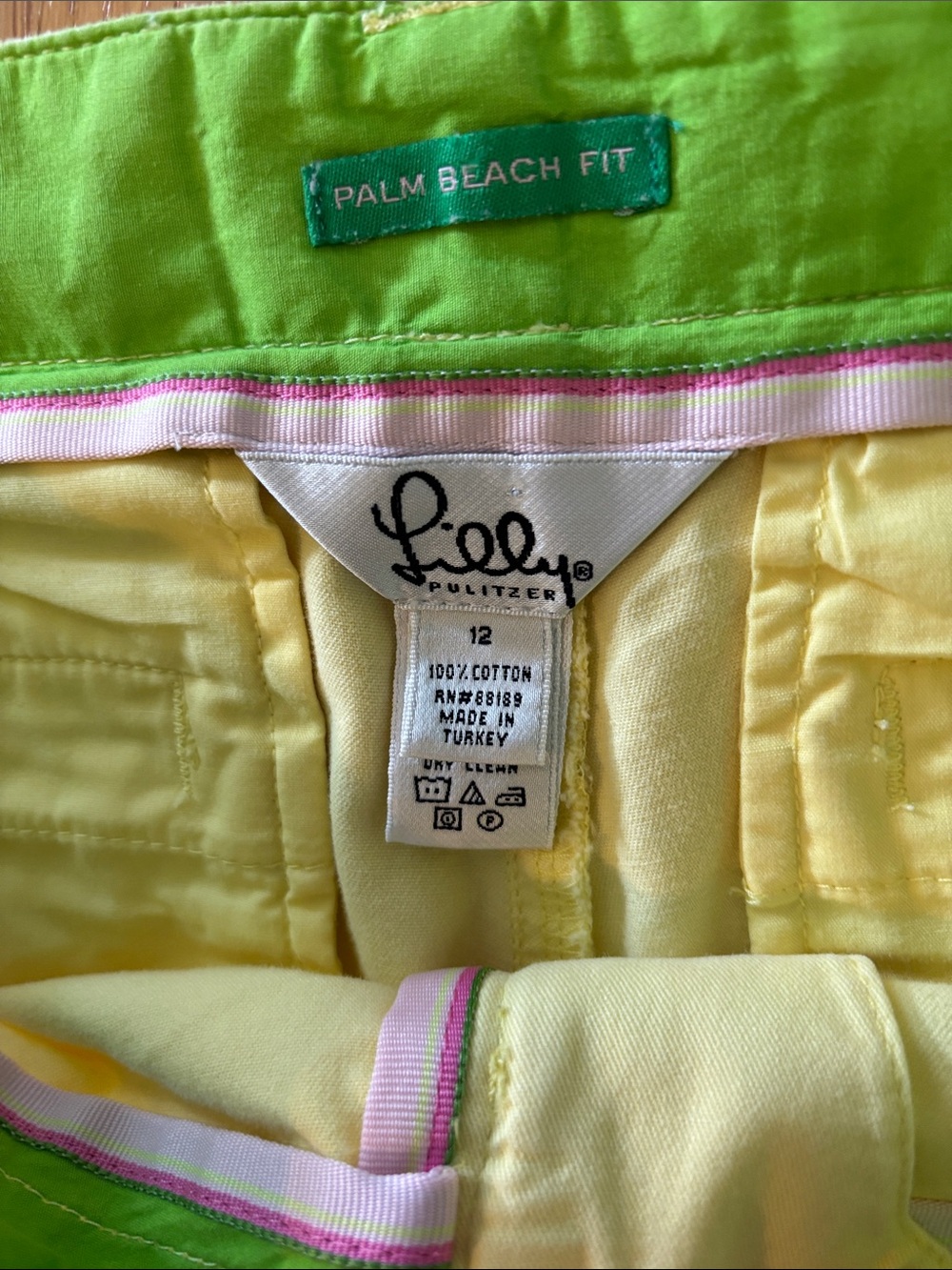 Lilly Pulitzer"Palm Beach Fit" size 12 yellow pants w/signature green waistband - Picture 2 of 3